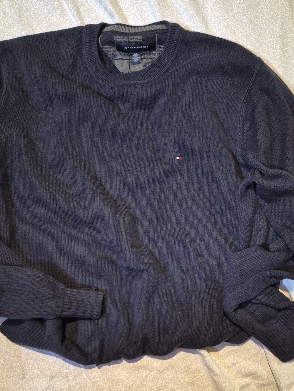 Tommy Hilfiger Men's Dark Navy Crewneck Sweater